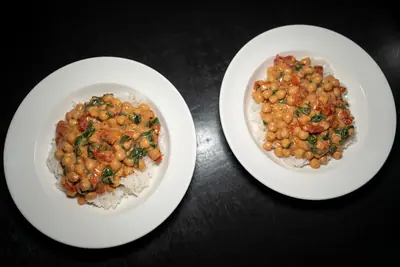 Creamy Sun-Dried Tomato Chickpeas